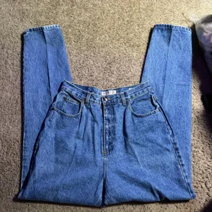 Vintage Bugle Boy For Her High Waisted Pleated Tapered‎ Leg Jeans Medium Wash 12 thumbnail 2