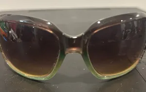 Stylish Green and Brown Gradient Sunglasses thumbnail 1
