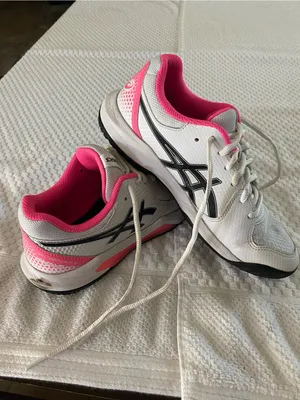 ASICS Women's White Athletic Sneakers with Pink Lining thumbnail 5