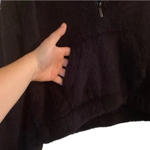 •Aero cropped half zip fleece NWT• thumbnail 2
