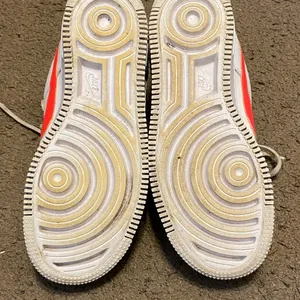 Nike Air Force 1 Shadow Basketball Shoes Womens 7.5 White Solar Red DB3902-100 thumbnail 5