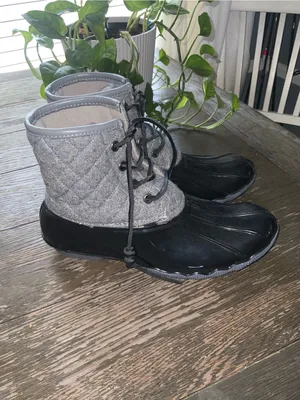 Ocean + Coast Women’s Quilted Grey and Black Waterproof Lace-Up Duck Boots 7 thumbnail 3
