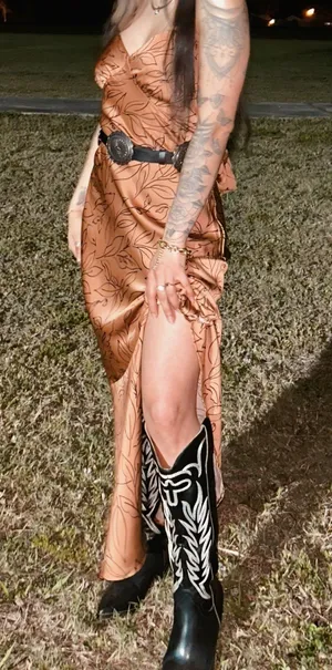 Boutique Dress Gold thumbnail 1