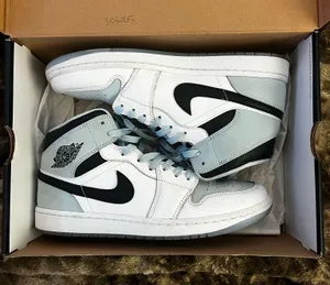 Jordan 1 mid se  thumbnail 1
