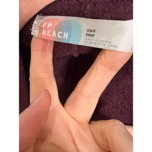 Free People Beach Oversized‎ Burgundy Cardigan XS/S Slouchy Boho thumbnail 4