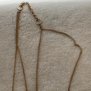 Necklace thumbnail 4
