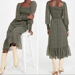 cupcakes and cashmere Demi Floral Smocked Dress M thumbnail 2