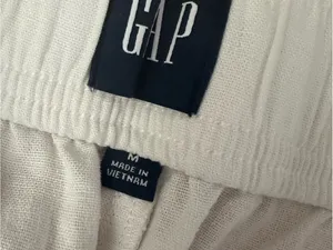 62. Gap med linen Euc shorts thumbnail 4