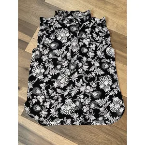 Loft Top Size S White Floral Mock Neck Ruffle Detail Flutter Sleeves thumbnail 4