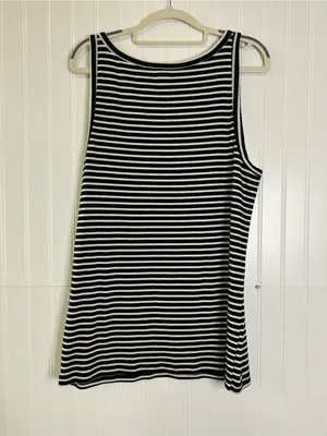 Old Navy Black & White Striped V-Neck Tank Top Size XXL thumbnail 2