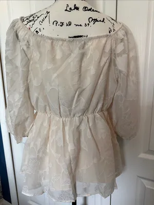 BloomChic Cream Floral Textured Peasant Blouse thumbnail 3