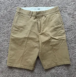 Old Navy Men’s Khaki Shorts 32 thumbnail 1