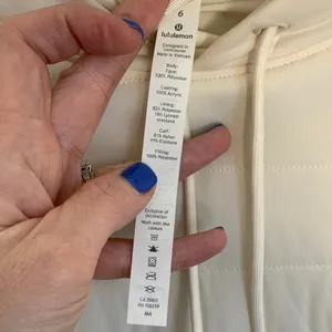 Lululemon‎ Dynamic Movement Cream Hoodie size 6 thumbnail 3