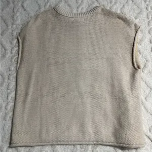 Universal thread sweater vest small thumbnail 2