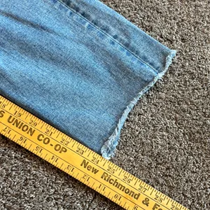 Vervet Casual Distressed Boyfriend Jeans in Light Blue thumbnail 4