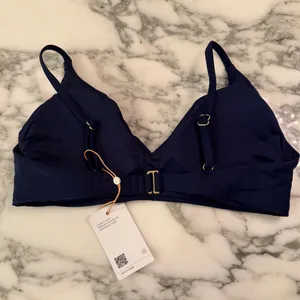 NWT Quince Navy Blue Italian v-neck bikini top Sz L thumbnail 9