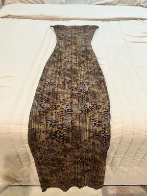 PrettyLittleThing Brown Printed Maxi Slip Dress thumbnail 2