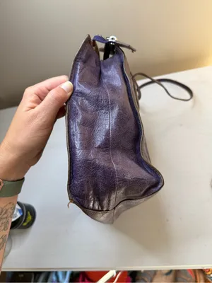 Hobo Friar Shoulder Bag in Black Vintage Leather thumbnail 13
