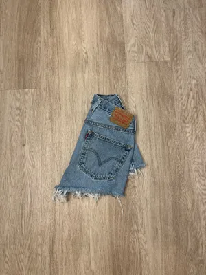 levi’s jean shorts thumbnail 3