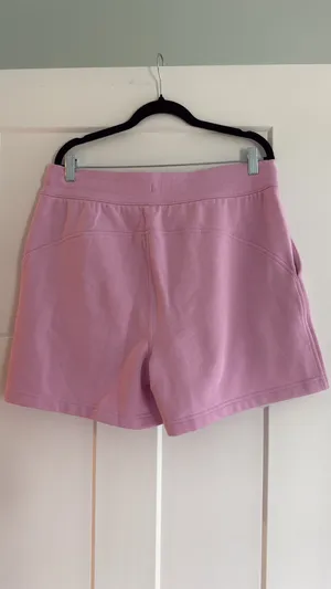 lululemon Size 12 Scuba High-Rise 5” Shorts thumbnail 3