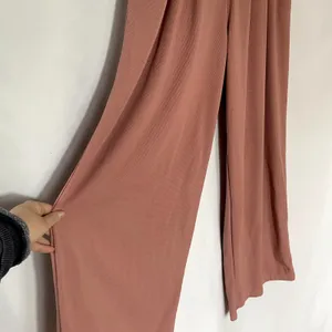 Halara Flex High Waisted Pocket Wide‎ Leg Waffle Work Pants rose tan women's M thumbnail 4