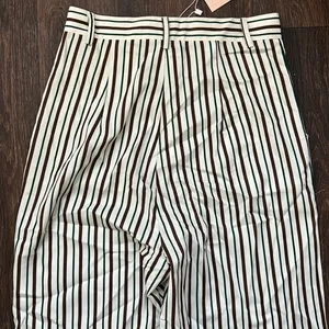 Kittenish Dream on Pants thumbnail 5