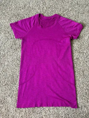 Lululemon Shirt Tech Swiftly Short Sleeve thumbnail 1