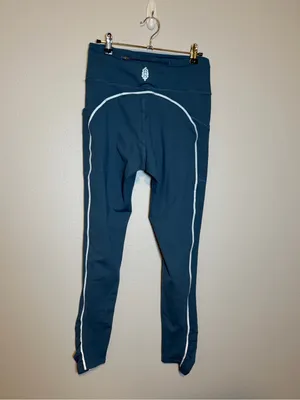 NWOT Free People Movement Women's You're A Peach Legging in Skyline $98 medium thumbnail 5