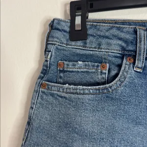 H&M Classic Raw Hem Blue Jean Shorts size 6 thumbnail 3