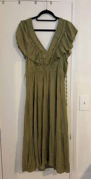 Tahari Green Maxi Dress thumbnail 1