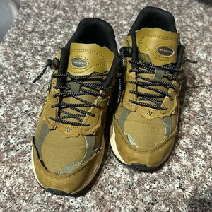2002R (High Desert/Dark Moss) thumbnail 3
