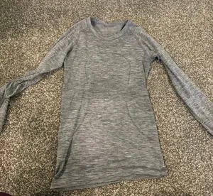 Lululemon Swiftly Long Sleeve 2.0 Tech thumbnail 1