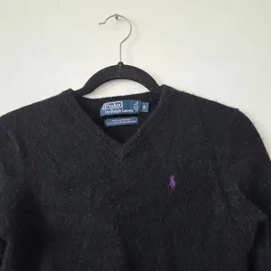 Polo Ralph Lauren 100% Lambswool Sweater Black Purple Pony Women Small *Flawed* thumbnail 2