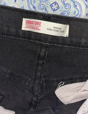 Levi’s Vintage Strauss Signature black flare Jeans thumbnail 3