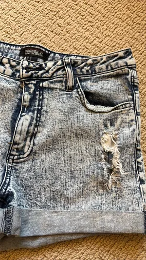 Forever 21 Jean shorts thumbnail 5