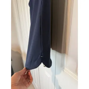 Peter Millar Alice Petal Hem Golf Skort Women's size Small Navy Blue thumbnail 2
