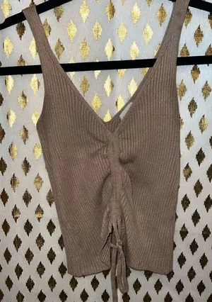 Dreamers by Debut Nude tan sweater v neck tank top crop top size L thumbnail 1