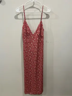 Forever 21 Rose-Pink Floral Midi Dress. Size large. Tie back detail. thumbnail 3