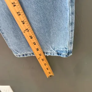 Universal Thread 90s Baggy Distressed‎ High Rise Jeans Light Wash Blue Size 4 thumbnail 7