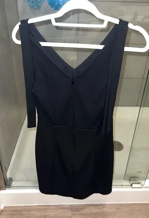 Black Dress thumbnail 1