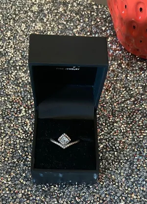 Absolutely beautiful ring Silver thumbnail 3