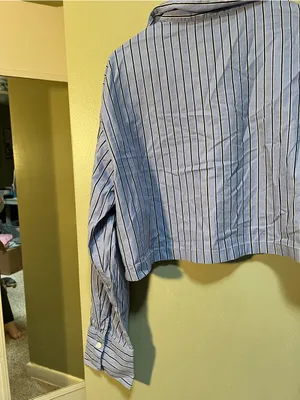 Divided Women's Size Small Cropped Button Down Shirt Blue Navy White Stripes thumbnail 7