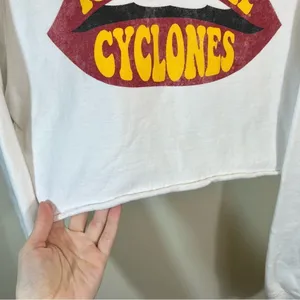 Just Hoods White Iowa State Lips Cropped Crewneck‎ Sweatshirt Medium thumbnail 5