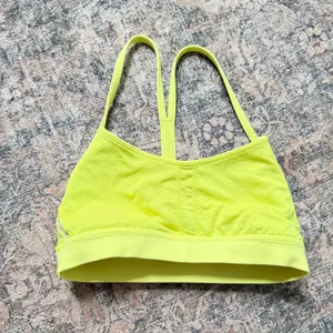 Lululemon Flow Y Bra Nulu Electric Lemon Neon Yellow Size 4 W2CTIS thumbnail 5