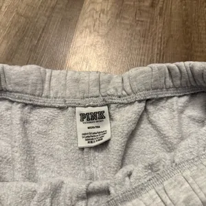 PINK Victoria’s Secret Gray Fleece Lounge Sweat Shorts thumbnail 3