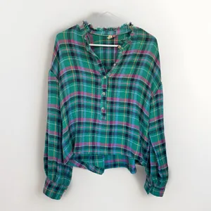 Anthropologie Pilcro Cropped Puff-Sleeve Soft Crinkle Green Plaid‎ Blouse Small thumbnail 3