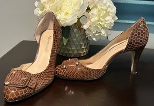 Anne Klein Brown Snakeskin Heels Sz 7.5M thumbnail 1