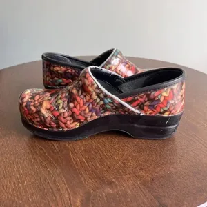 Dansko 37 Professional Clogs Shoes Cute Chunky Knit Yarn Pattern Nursing‎ 6.5 thumbnail 8