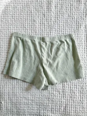 Brandy Melville Green Shorts thumbnail 2