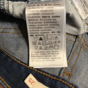 LEVIS Bermuda Shorts. Mid Rise. Slim Through Hip and Thigh. thumbnail 9